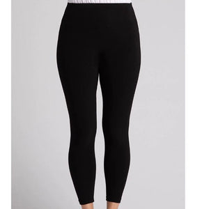 Black leggings made of a comfortable jersey material